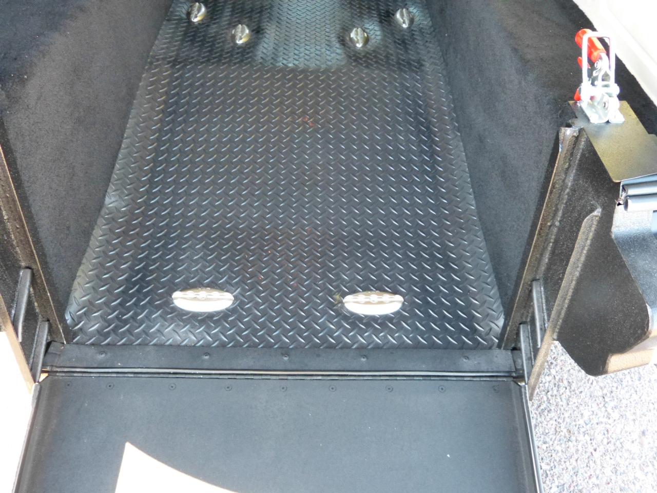 Dodge Grand Caravan photo 6