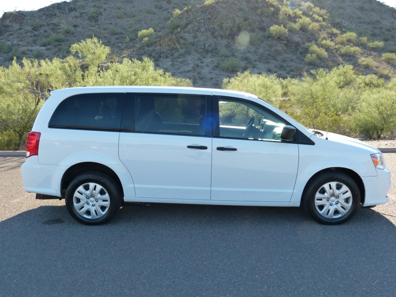 Dodge Grand Caravan photo 15