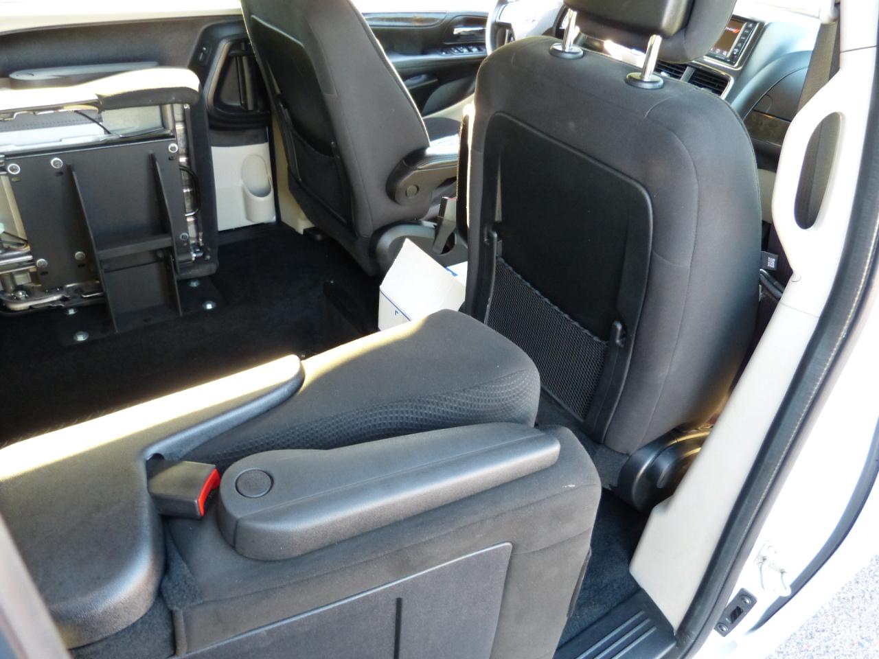 Dodge Grand Caravan photo 19