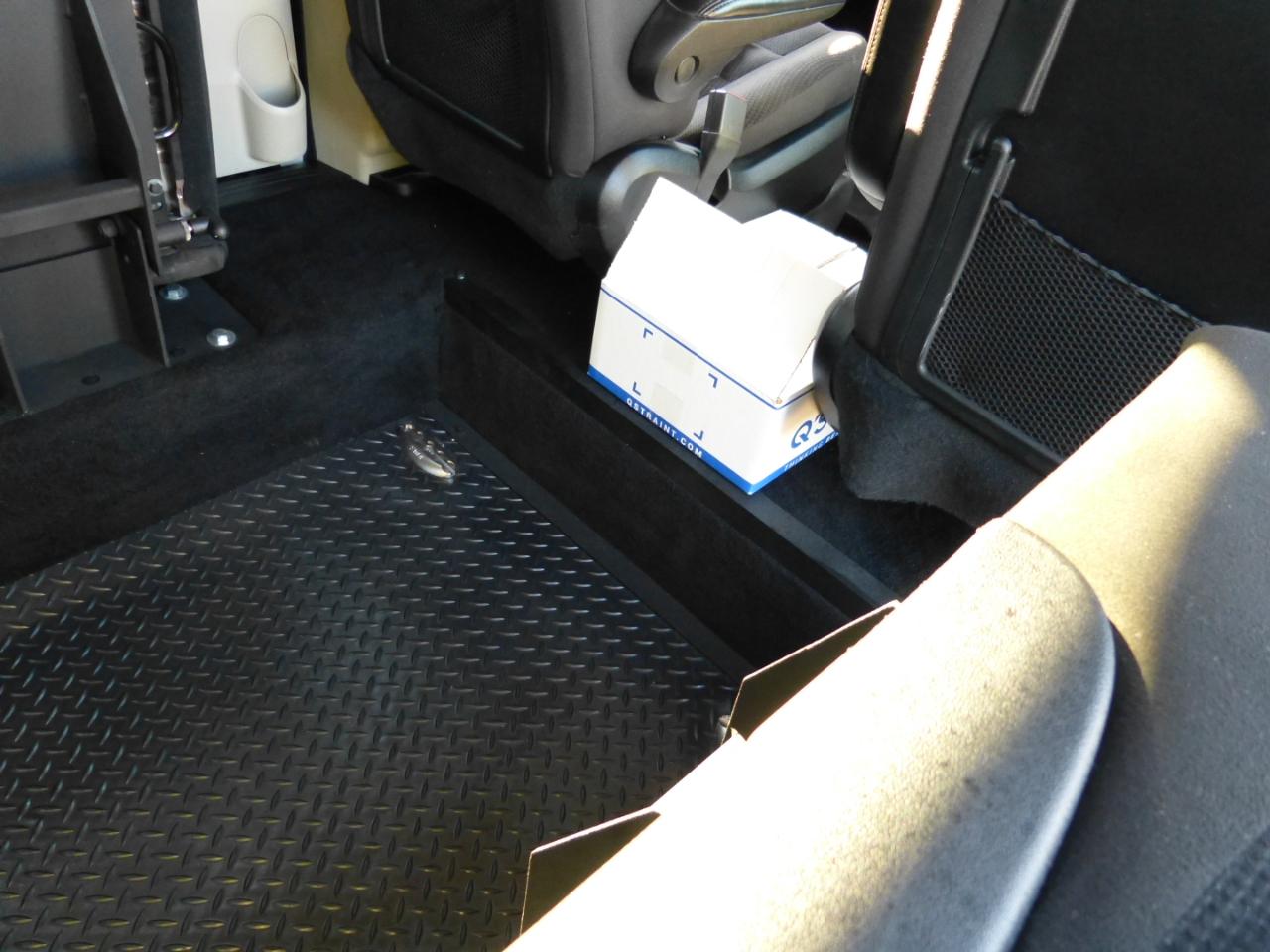 Dodge Grand Caravan photo 21