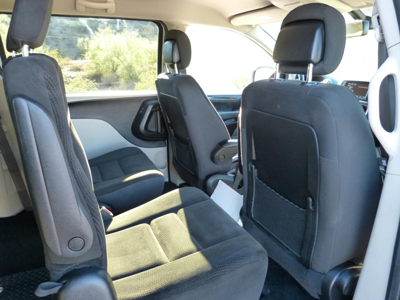 Dodge Grand Caravan photo 24