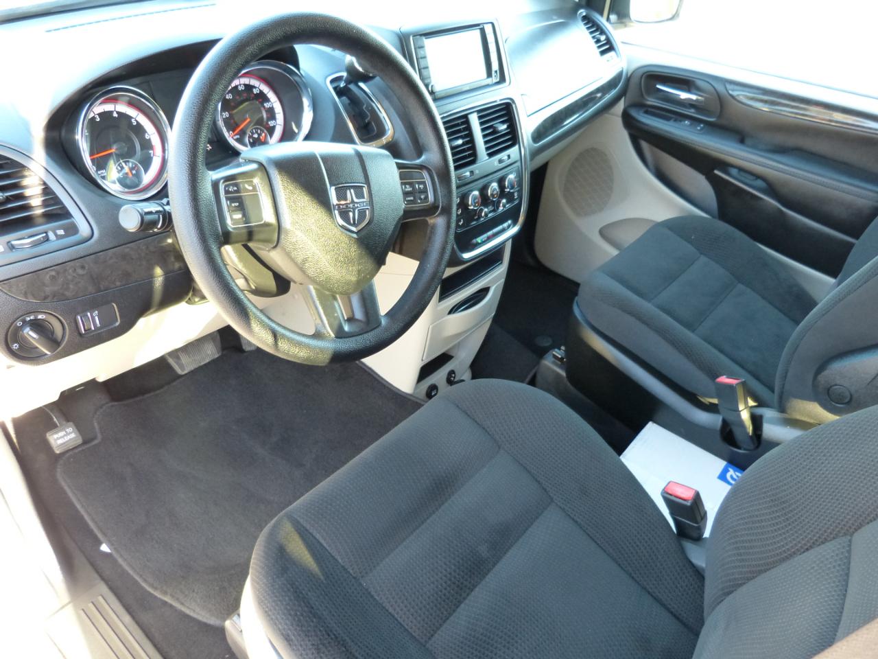 Dodge Grand Caravan photo 40
