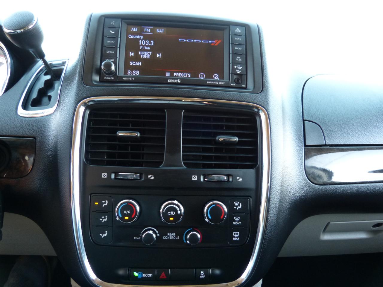 Dodge Grand Caravan photo 48