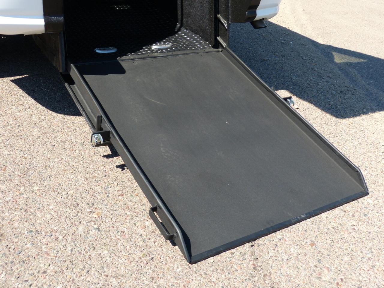Dodge Grand Caravan photo 6