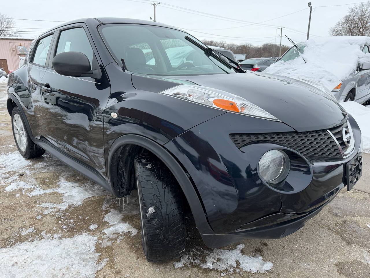 Nissan Juke S FWD 2011