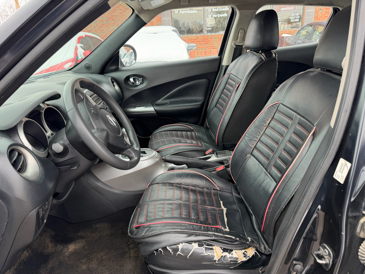 Nissan Juke S FWD 2011