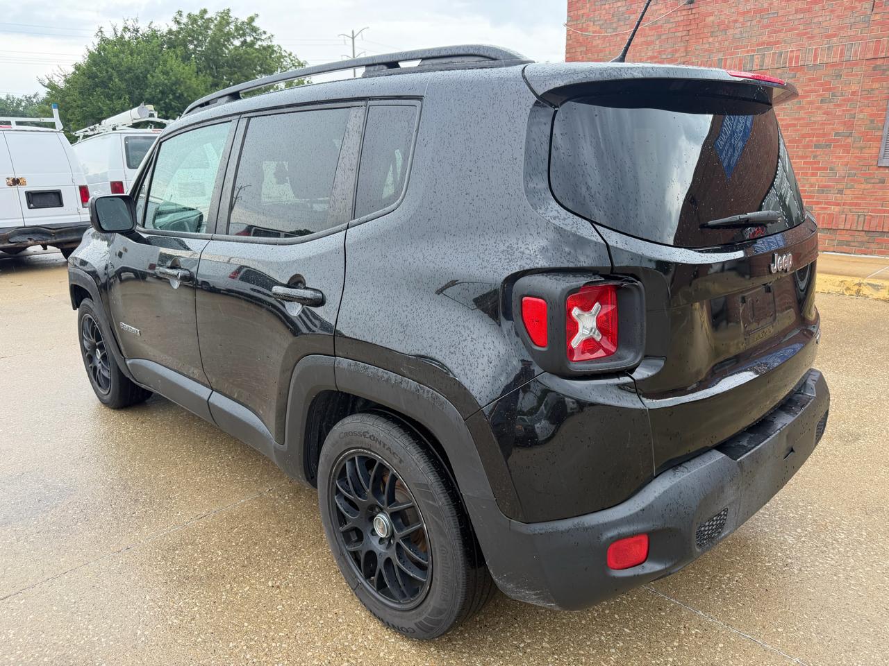 Jeep Renegade Latitude FWD 2016
