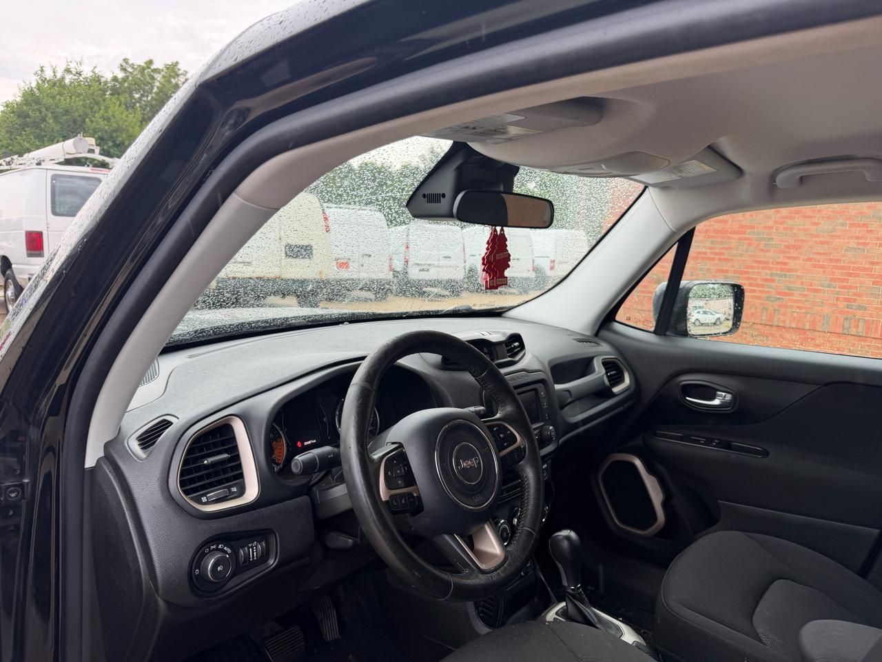 Jeep Renegade Latitude FWD 2016