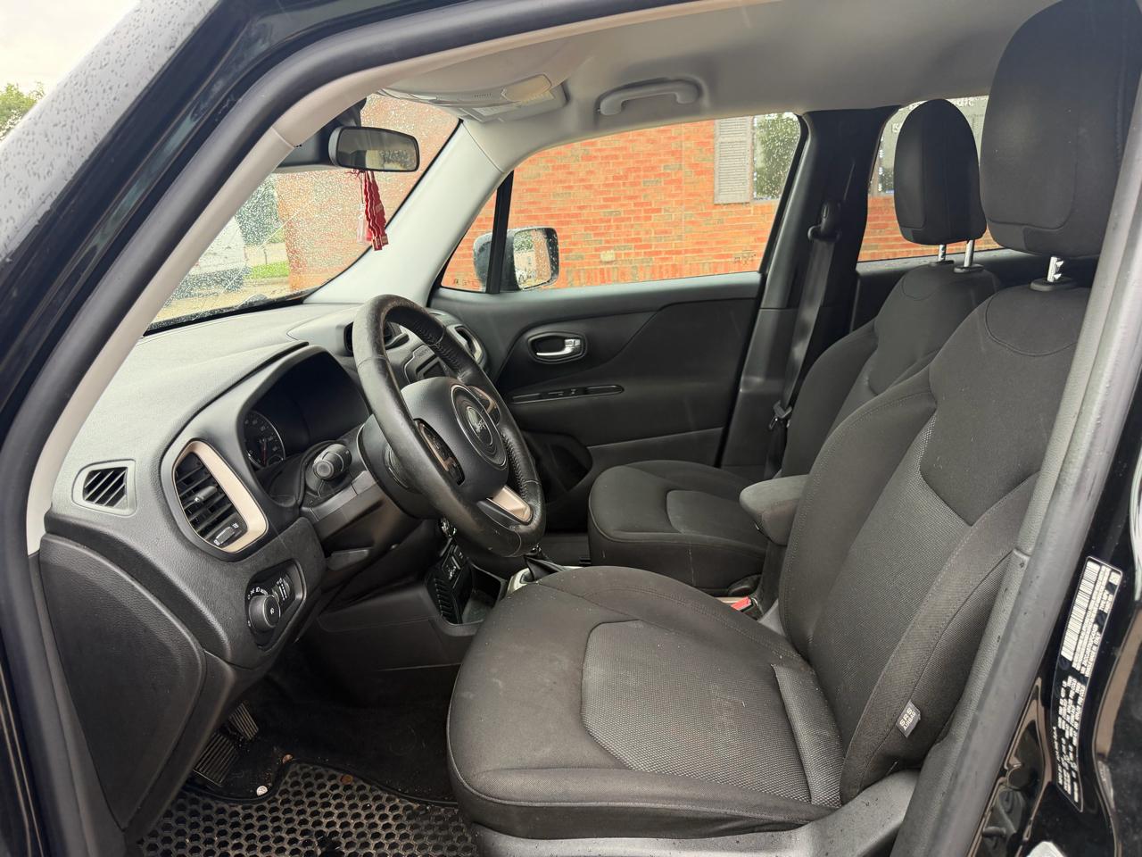 Jeep Renegade Latitude FWD 2016