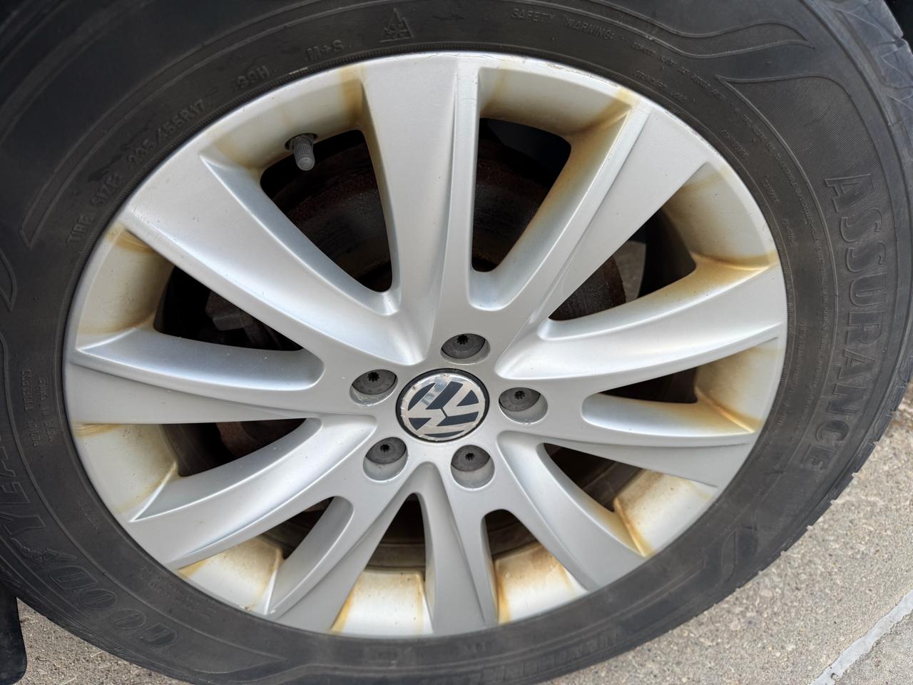 Volkswagen Tiguan S 2009