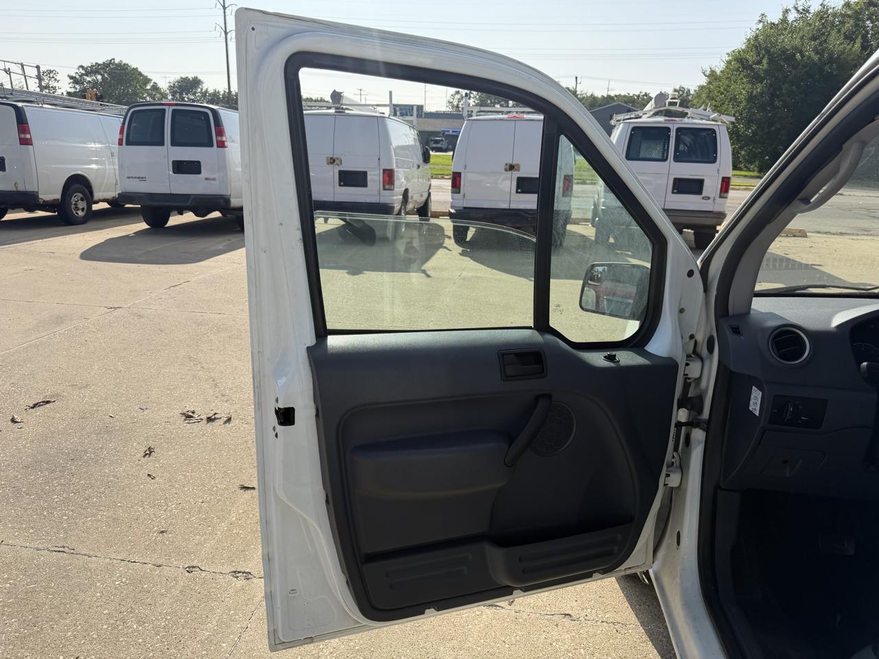 Ford Transit Connect XLT with Rear Door Glass 2011