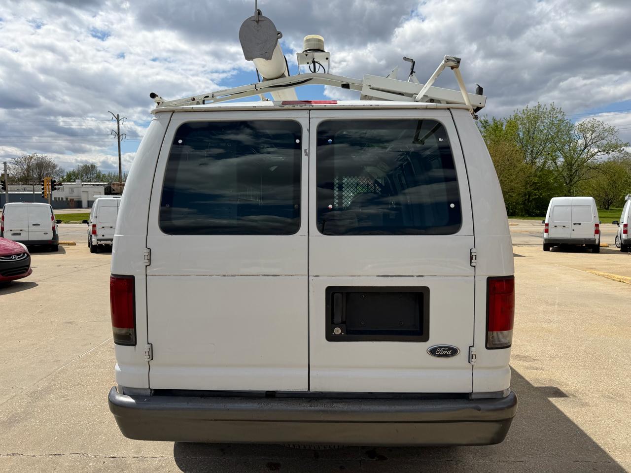 Ford Econoline E-250 2006