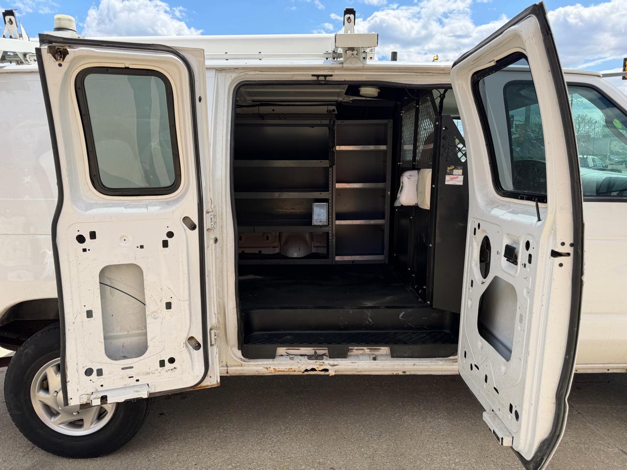 Ford Econoline E-250 2006