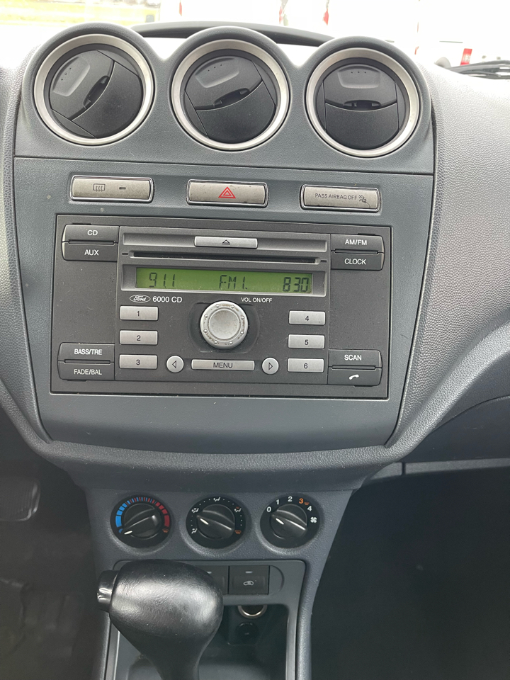 Ford Transit Connect XLT with Rear Door Glass 2012