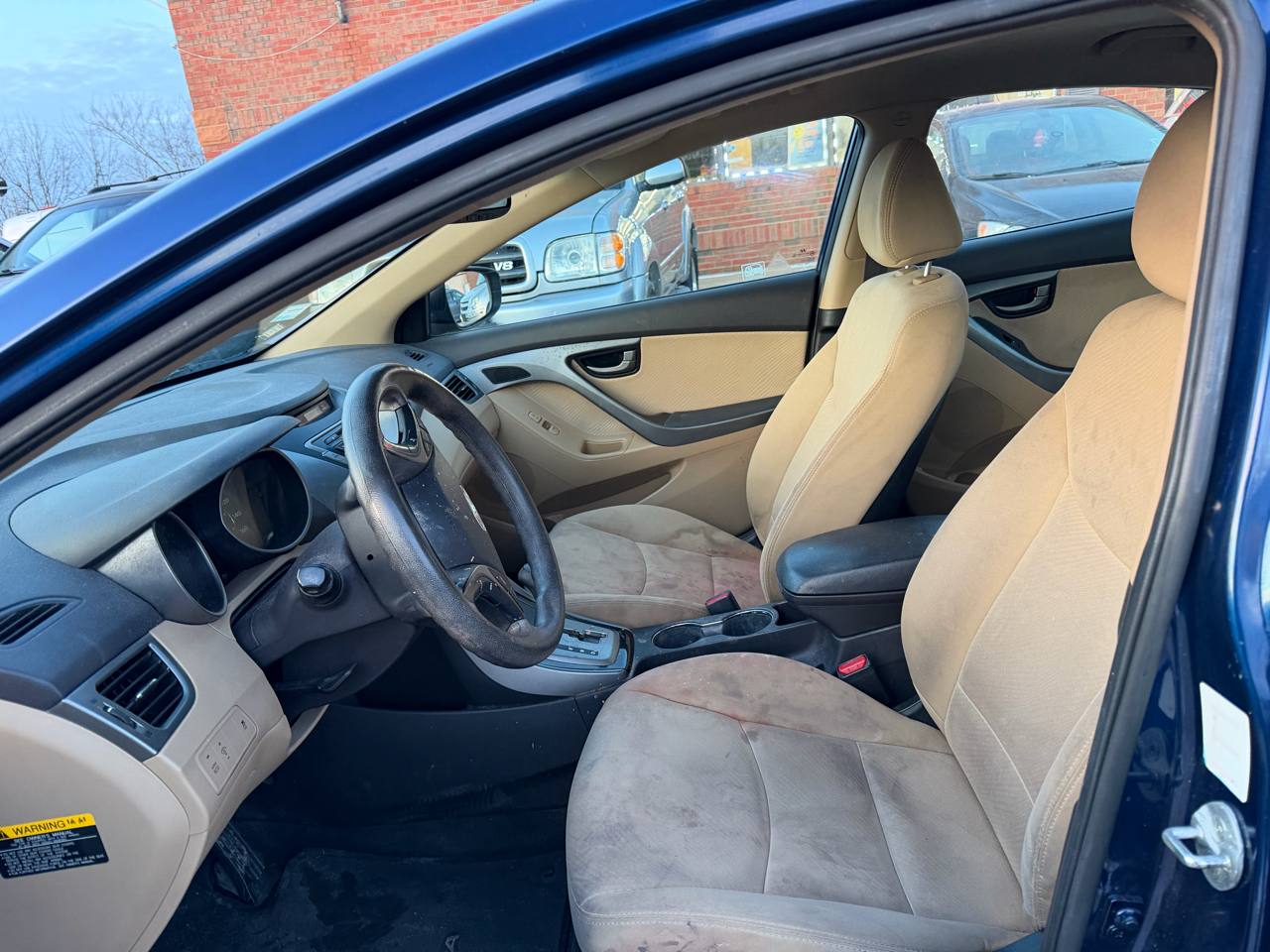 Hyundai Elantra GLS M/T 2013