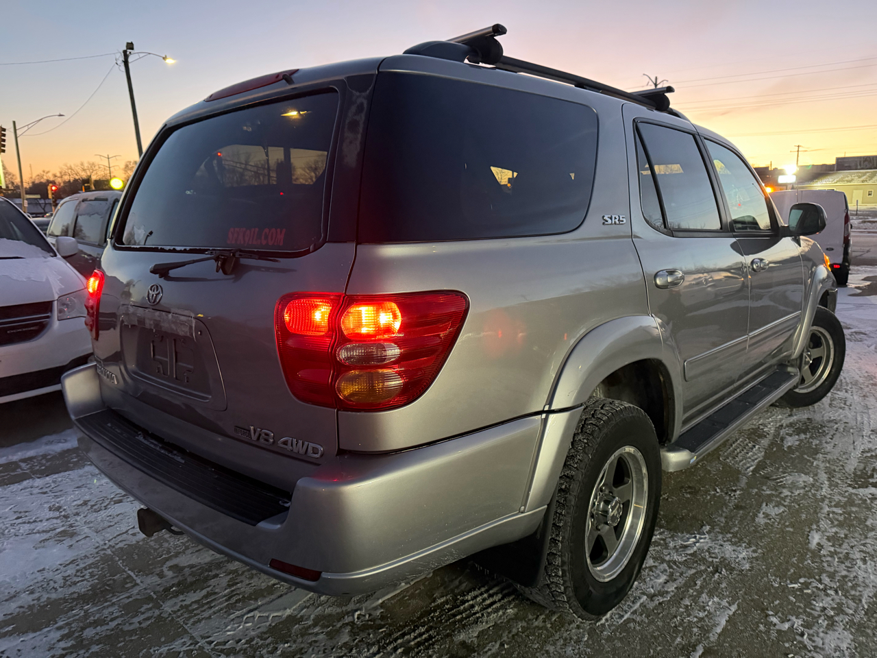 Toyota Sequoia SR5 4WD 2004