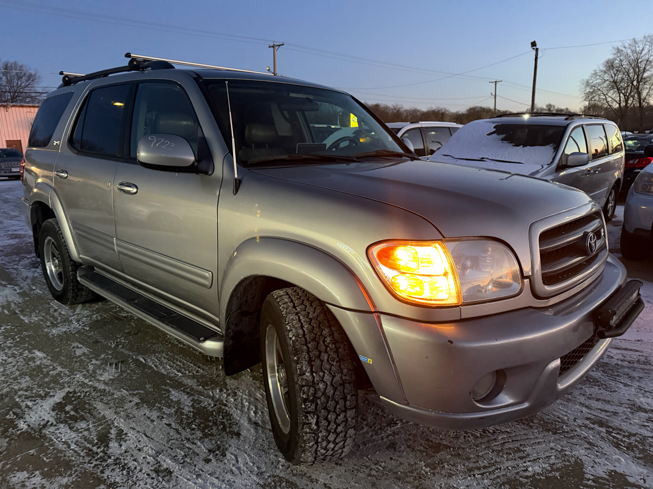Toyota Sequoia SR5 4WD 2004