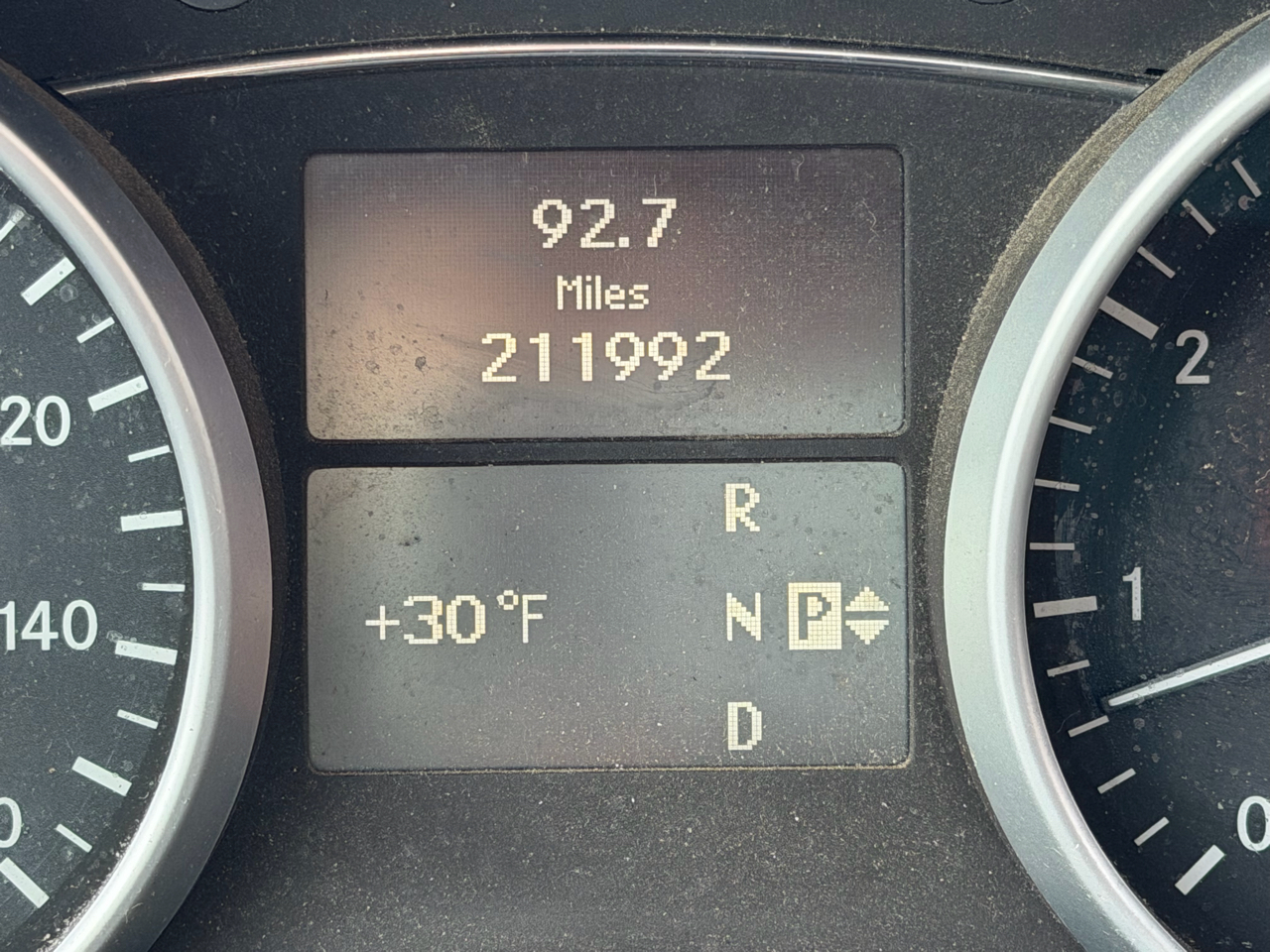 Mercedes-Benz M-Class ML350 4MATIC 2011