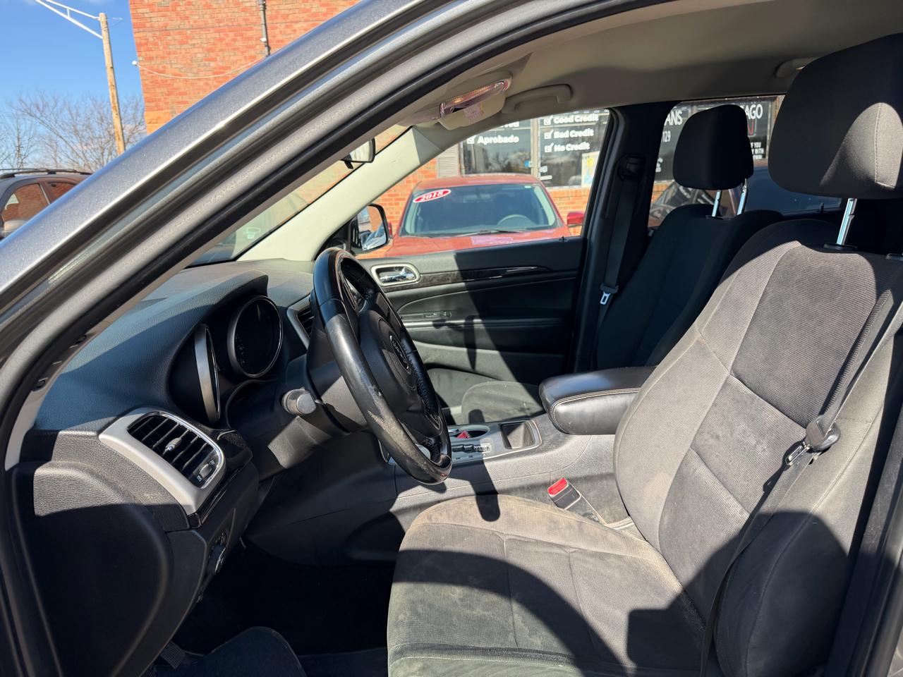 Jeep Grand Cherokee Laredo 4WD 2012