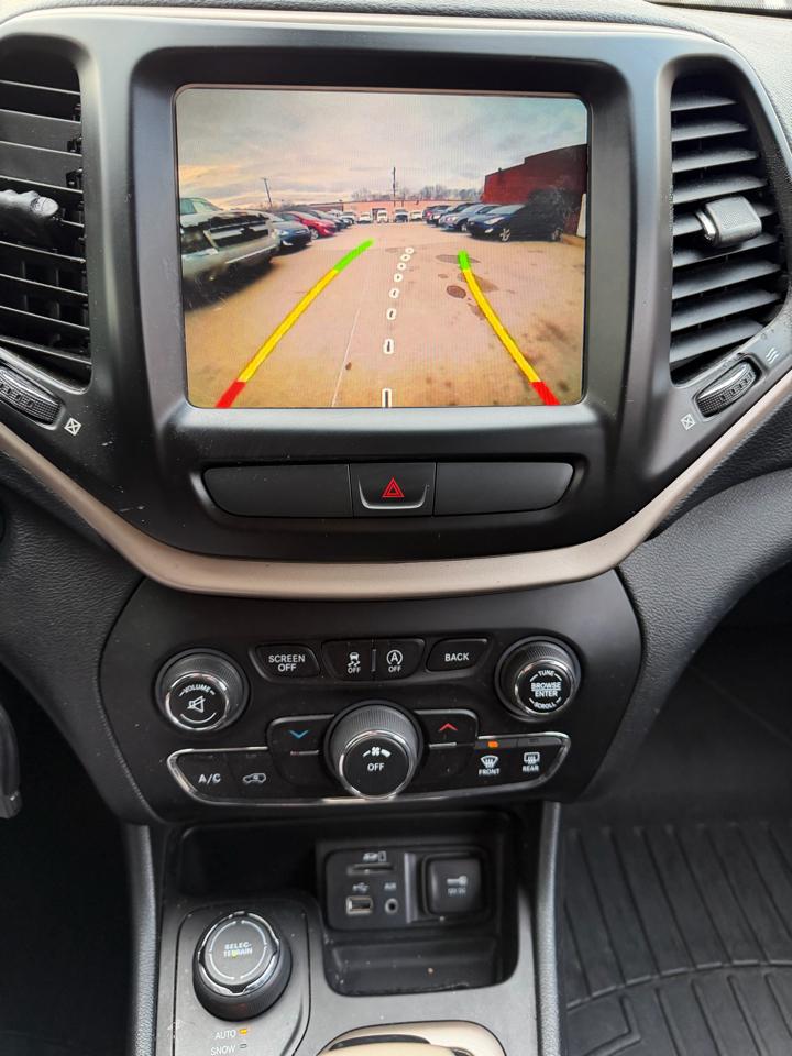 Jeep Cherokee Latitude 4WD 2016