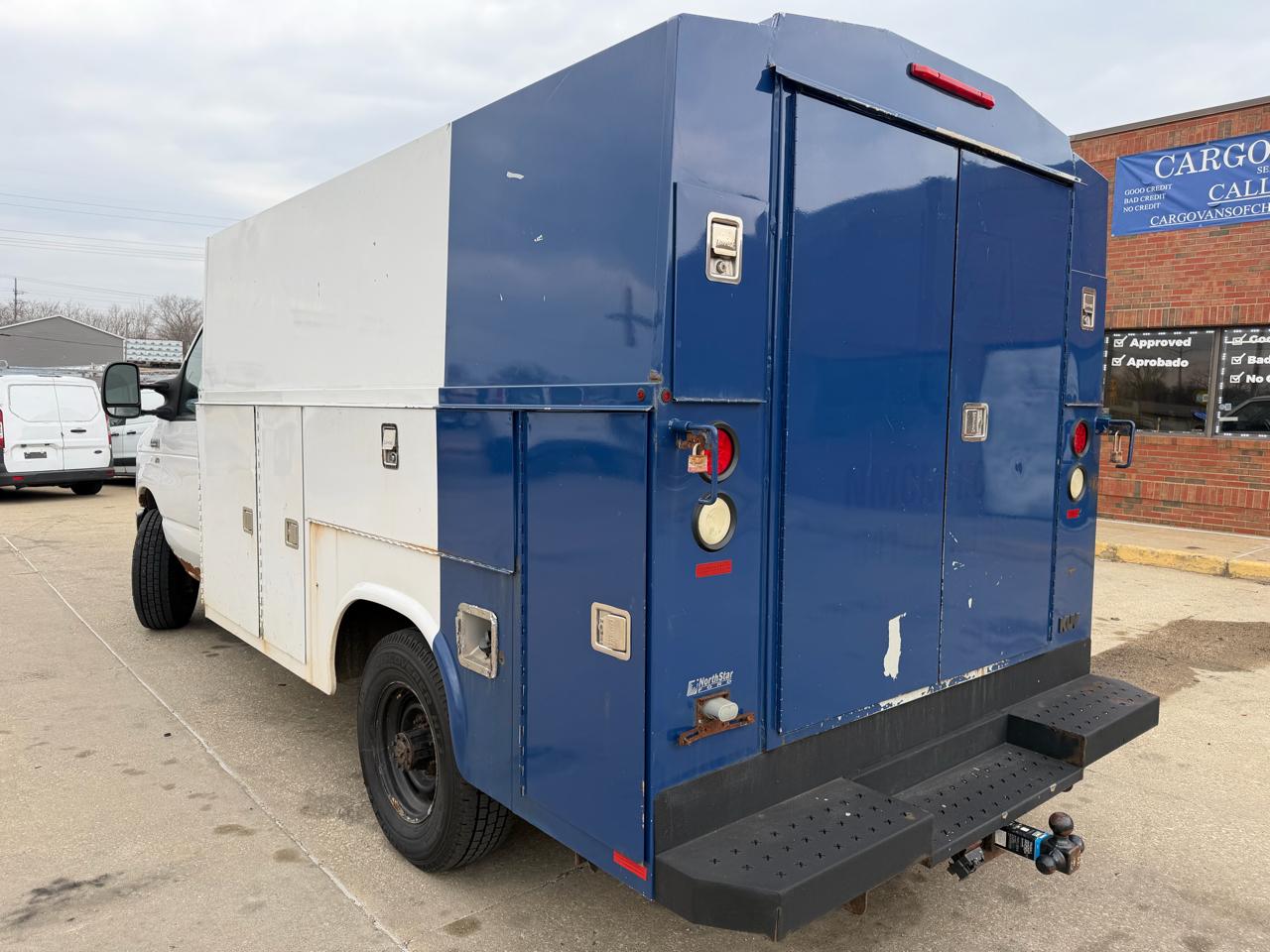 Ford Econoline E-350 Super Duty 2013