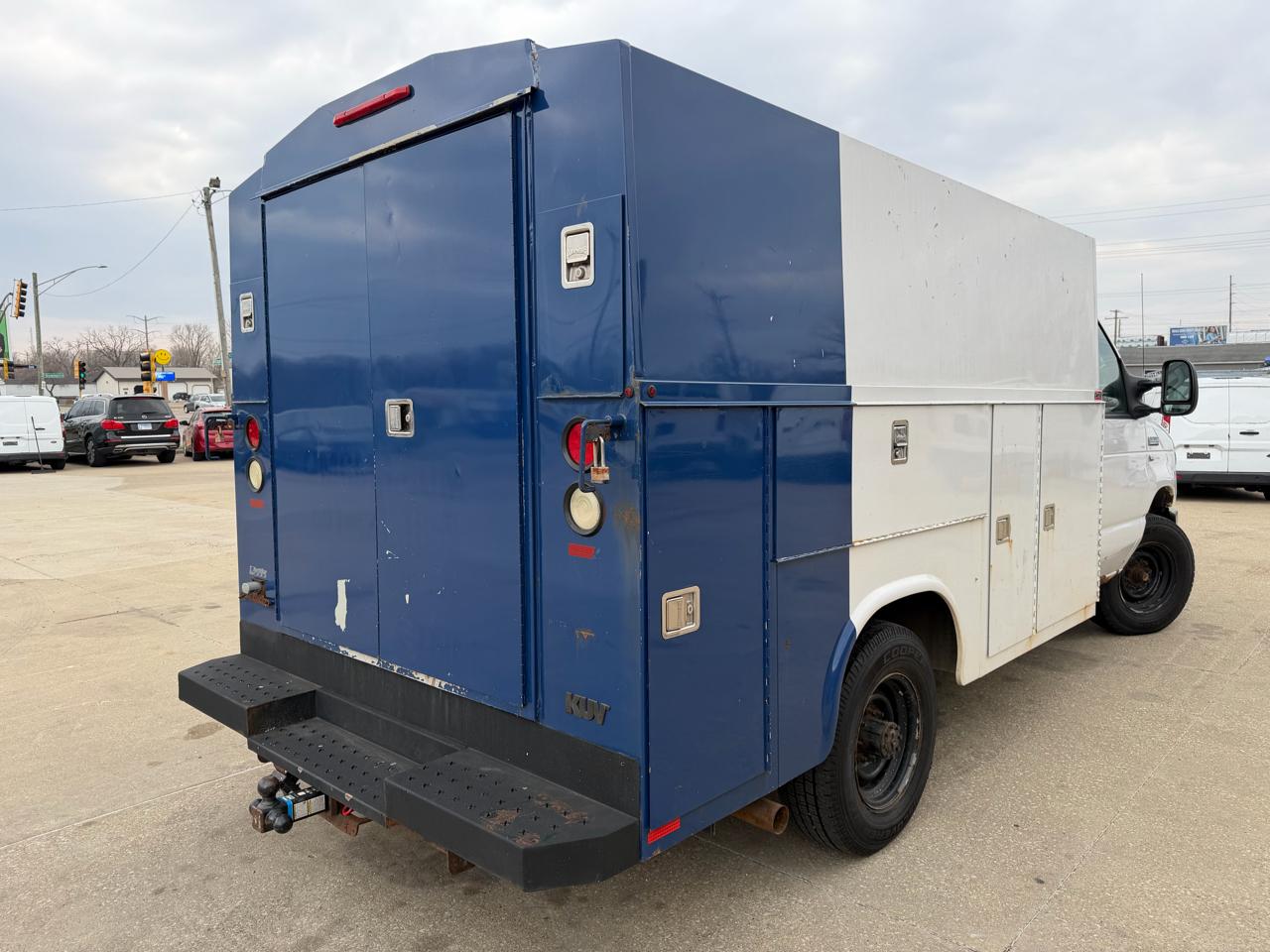 Ford Econoline E-350 Super Duty 2013