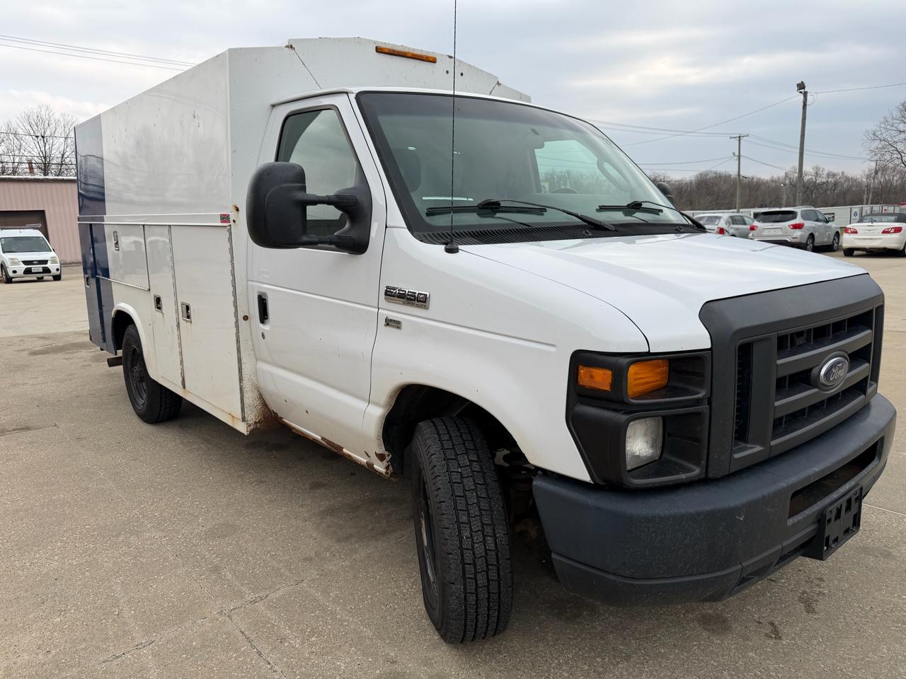 Ford Econoline E-350 Super Duty 2013