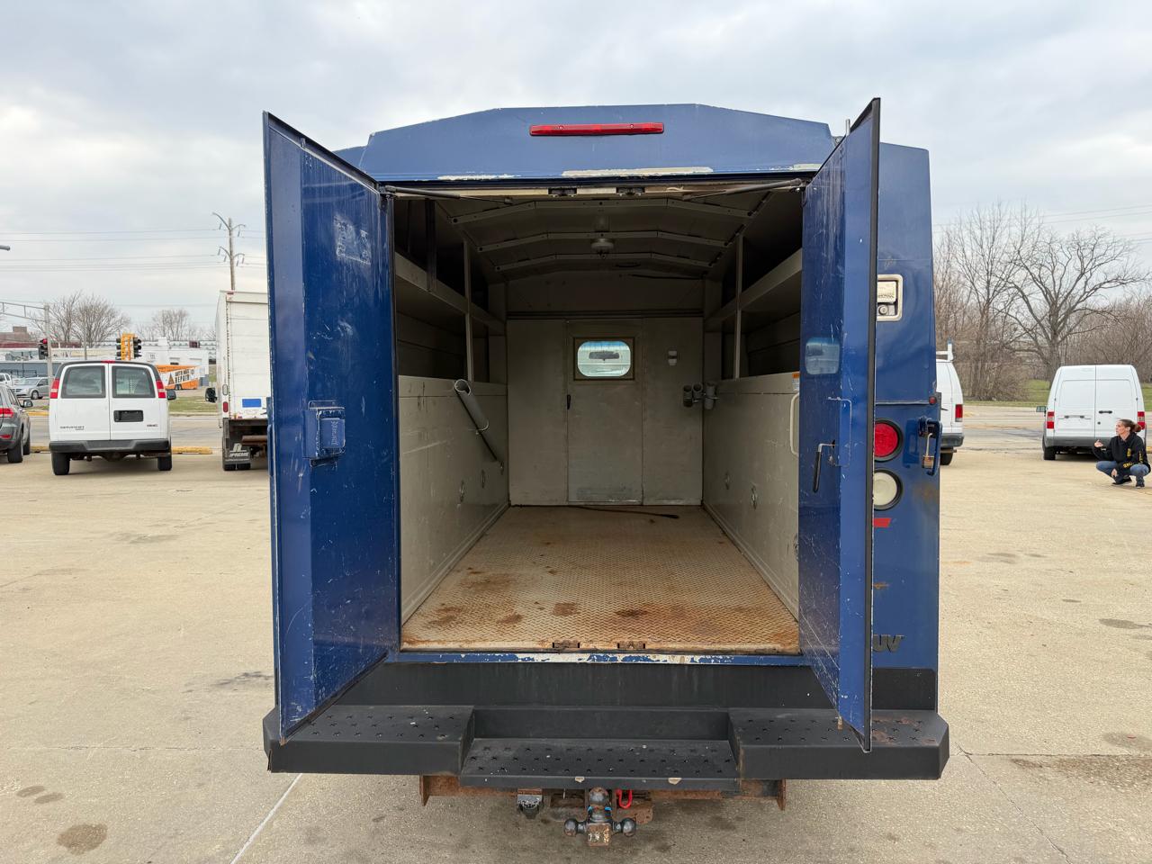 Ford Econoline E-350 Super Duty 2013