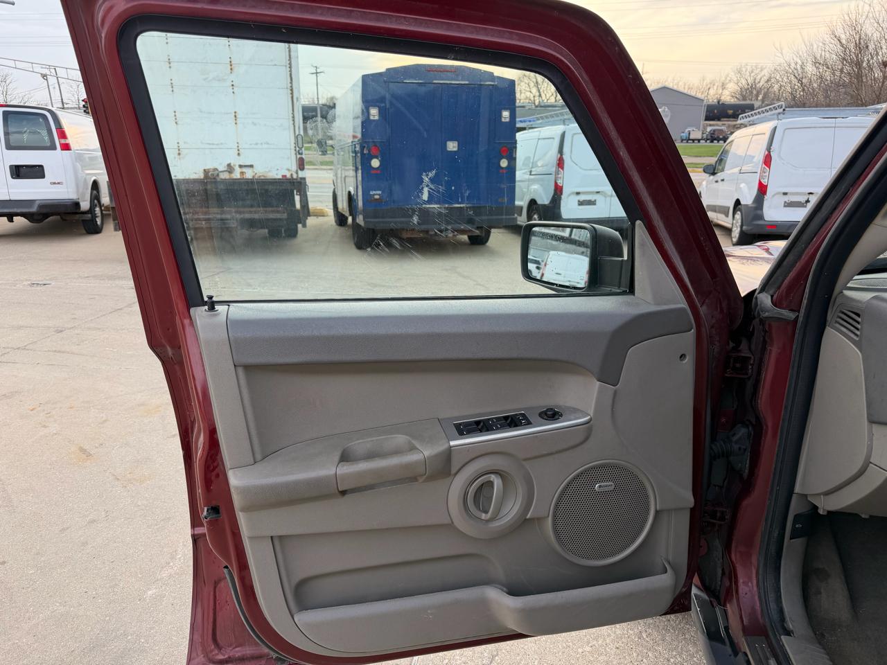 Jeep Commander Sport 4WD 2007