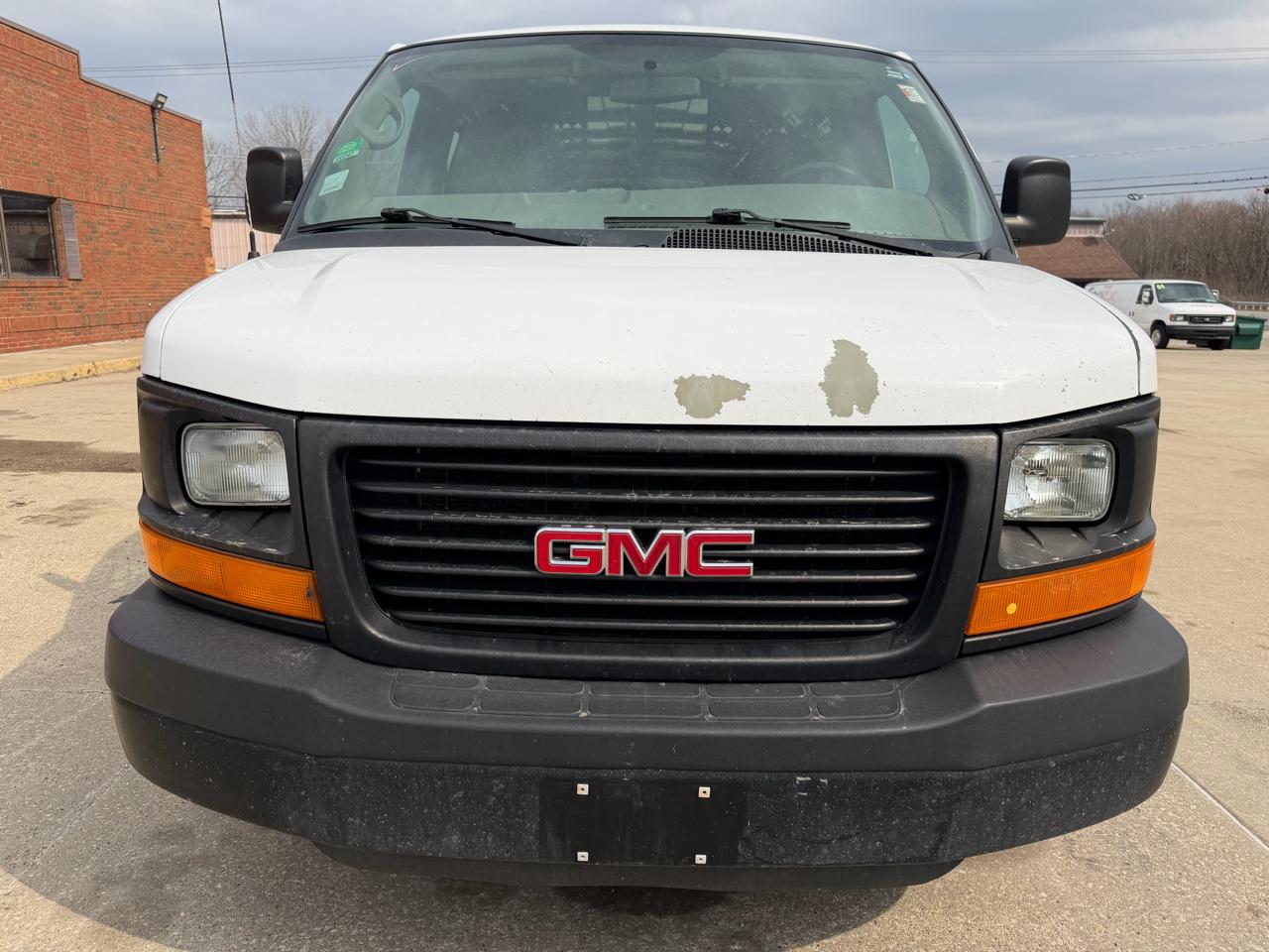GMC Savana G3500 Extended Cargo 2012