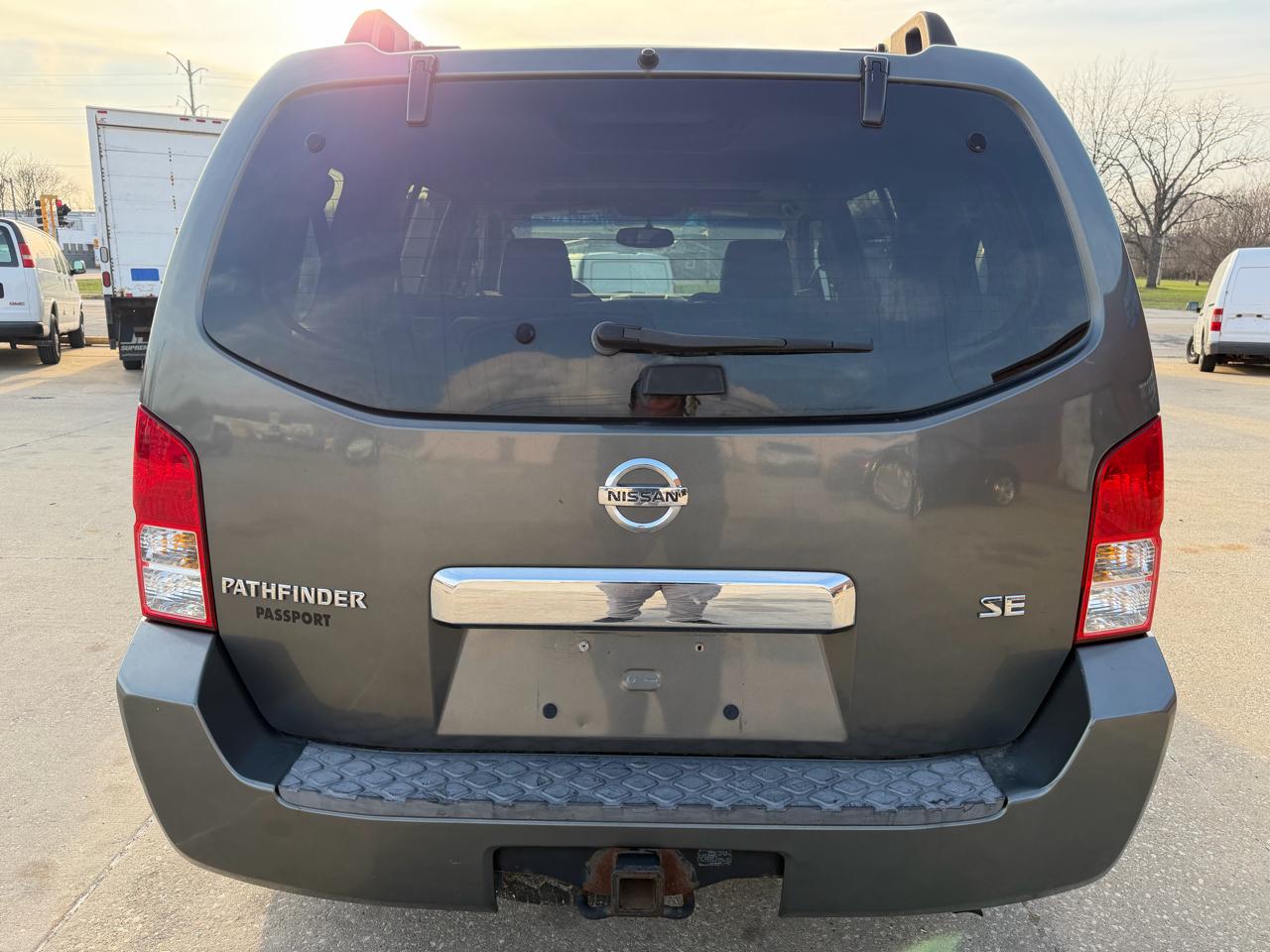 Nissan Pathfinder XE 4WD 2005