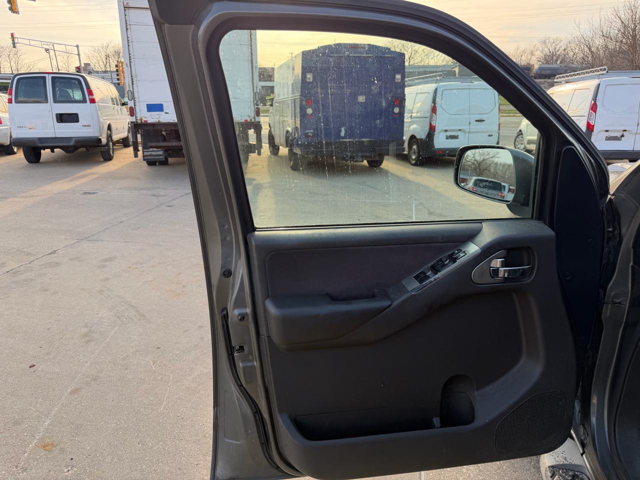 Nissan Pathfinder XE 4WD 2005