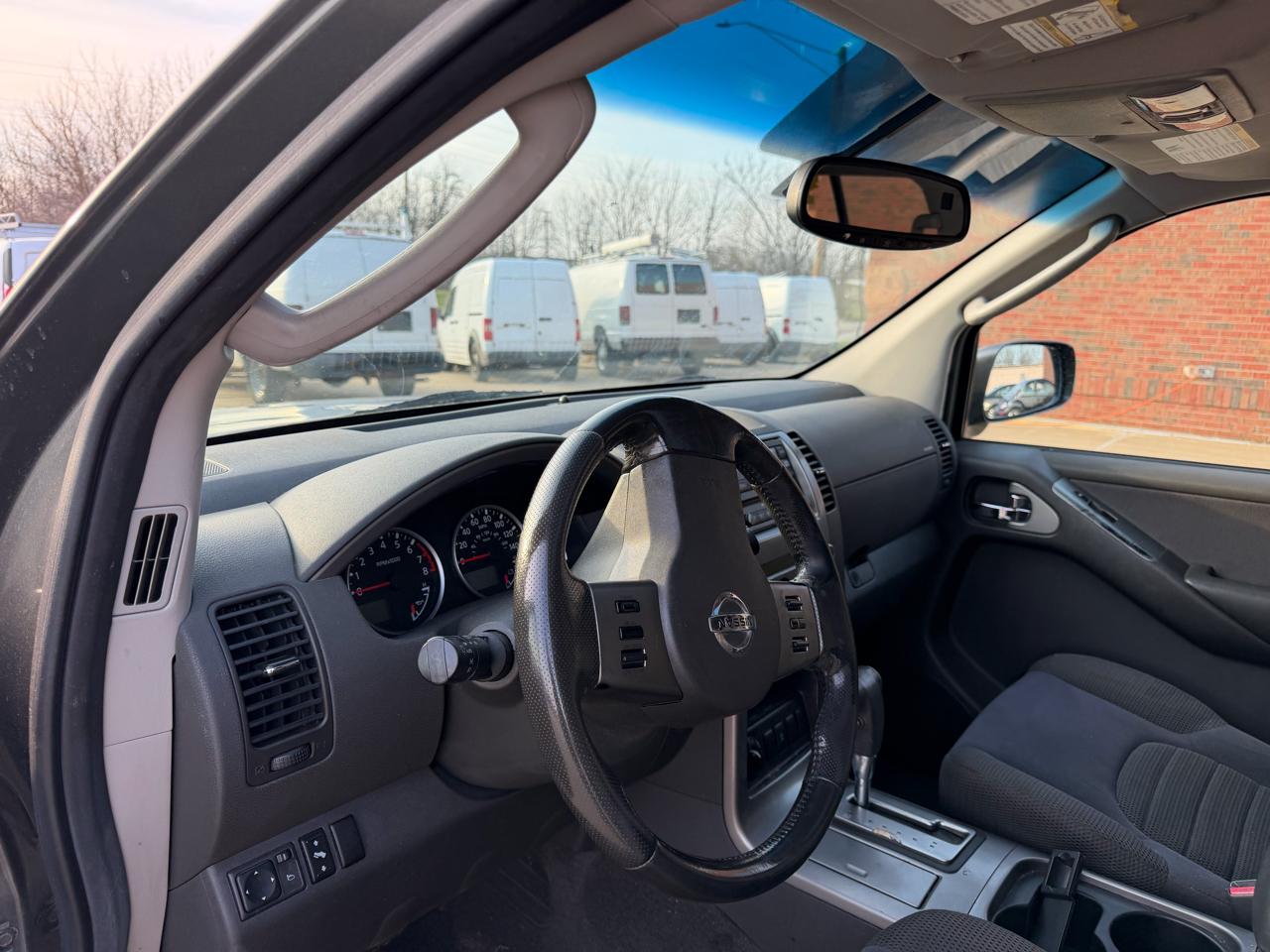 Nissan Pathfinder XE 4WD 2005