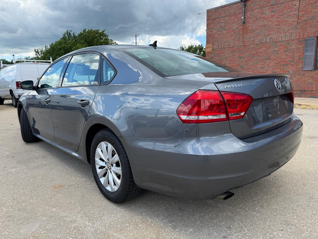 Volkswagen Passat 1.8T Wolfsburg AT 2014