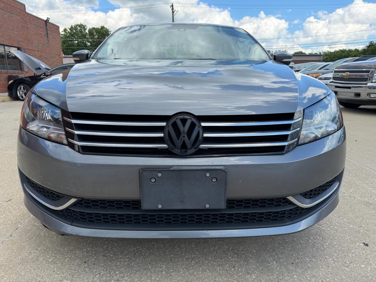 Volkswagen Passat 1.8T Wolfsburg AT 2014