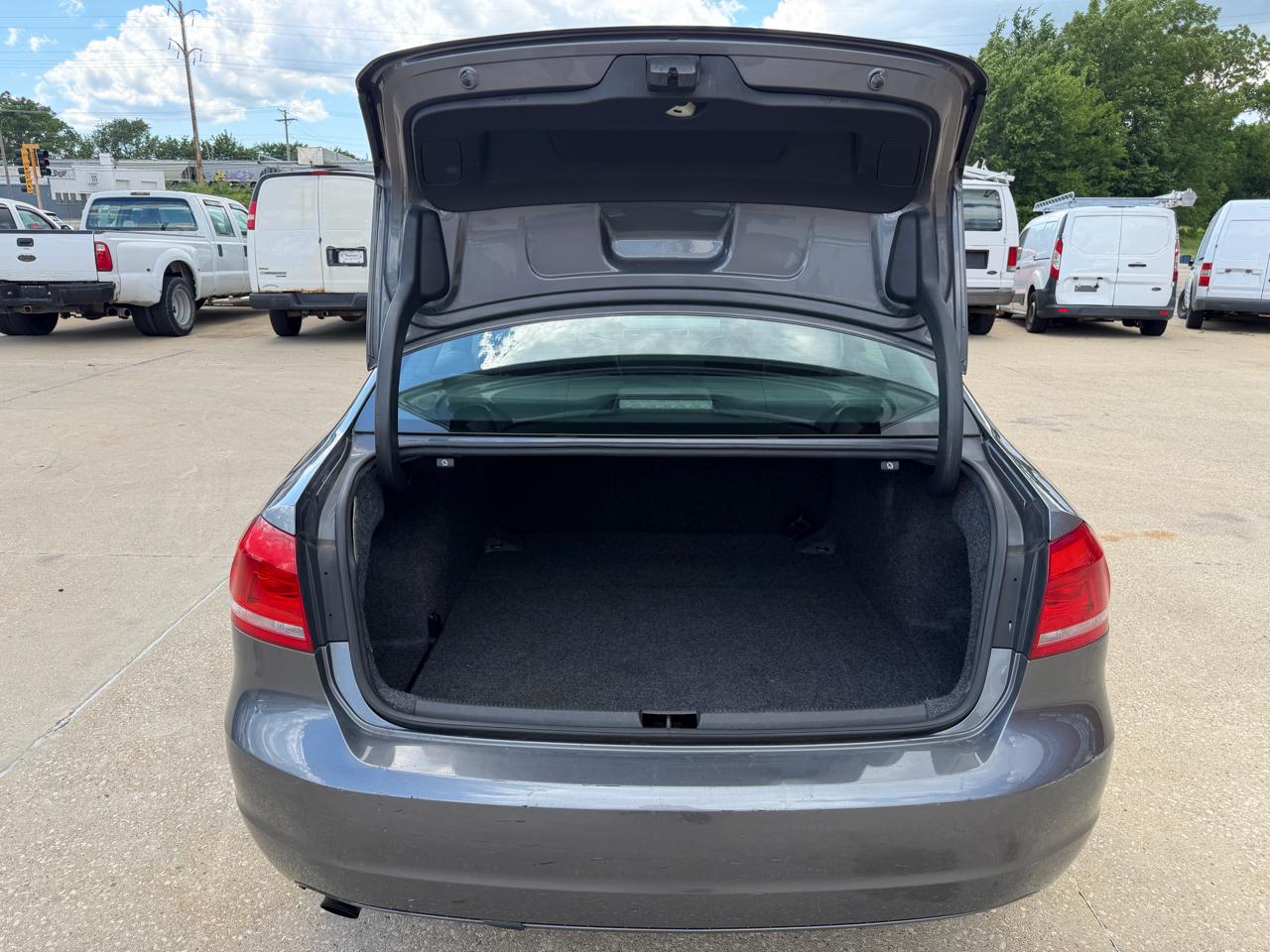 Volkswagen Passat 1.8T Wolfsburg AT 2014