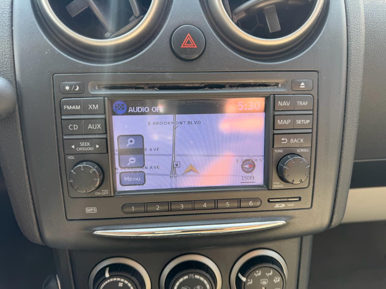 Nissan Rogue S AWD 2011