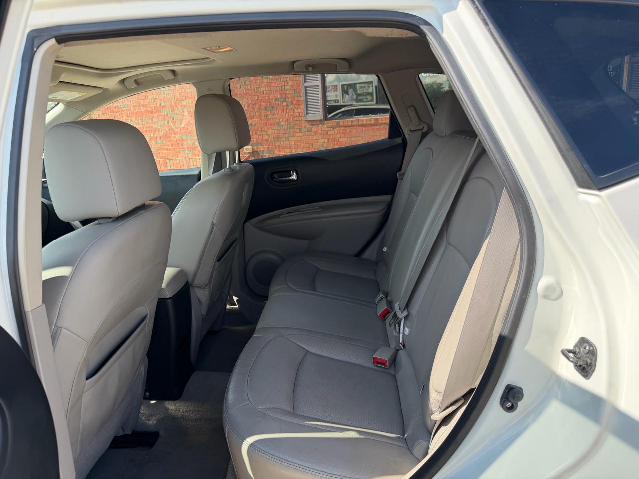 Nissan Rogue S AWD 2011