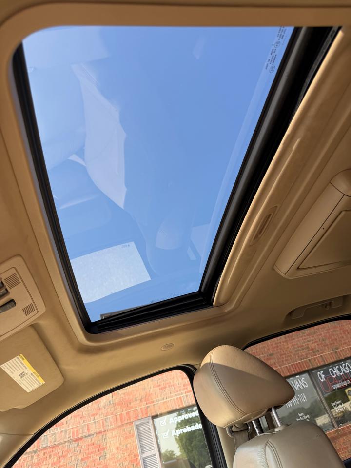 GMC Yukon Denali 4WD 2011