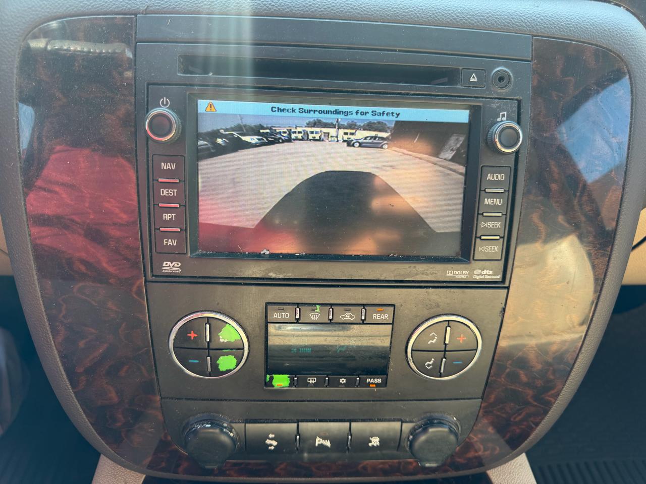 GMC Yukon Denali 4WD 2011