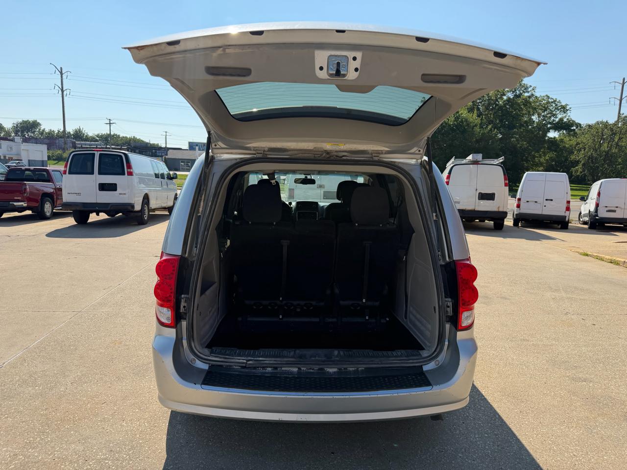 Dodge Grand Caravan Express 2011