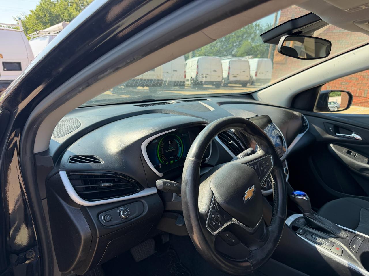Chevrolet Volt LT w/ Standard Emission Package 2017