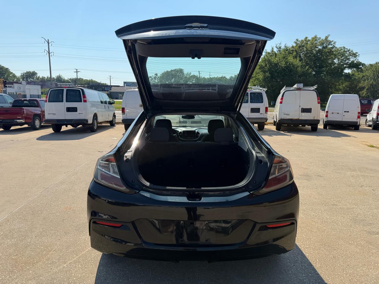 Chevrolet Volt LT w/ Standard Emission Package 2017