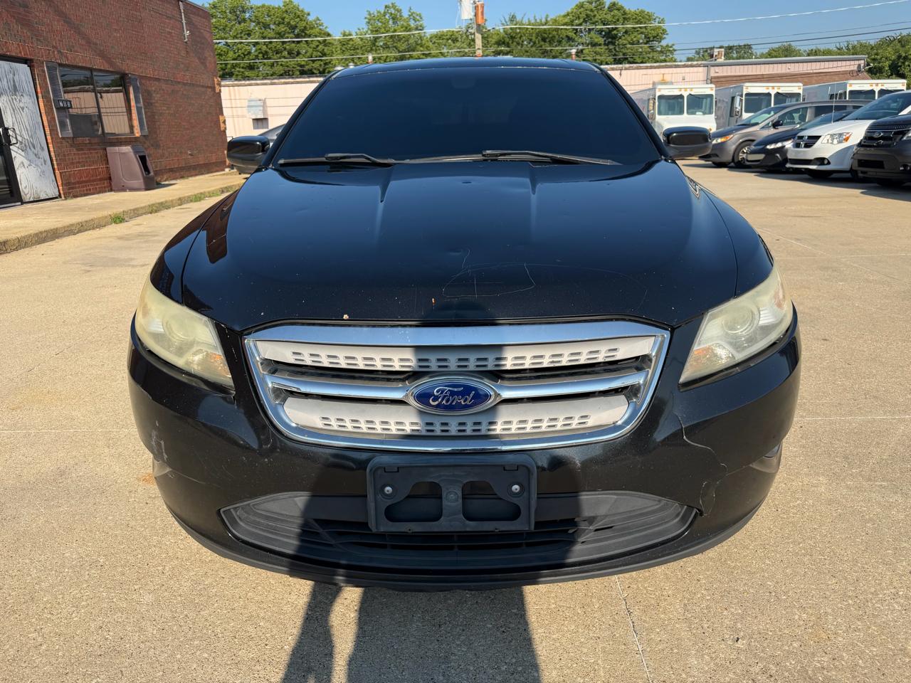 Ford Taurus SEL FWD 2012