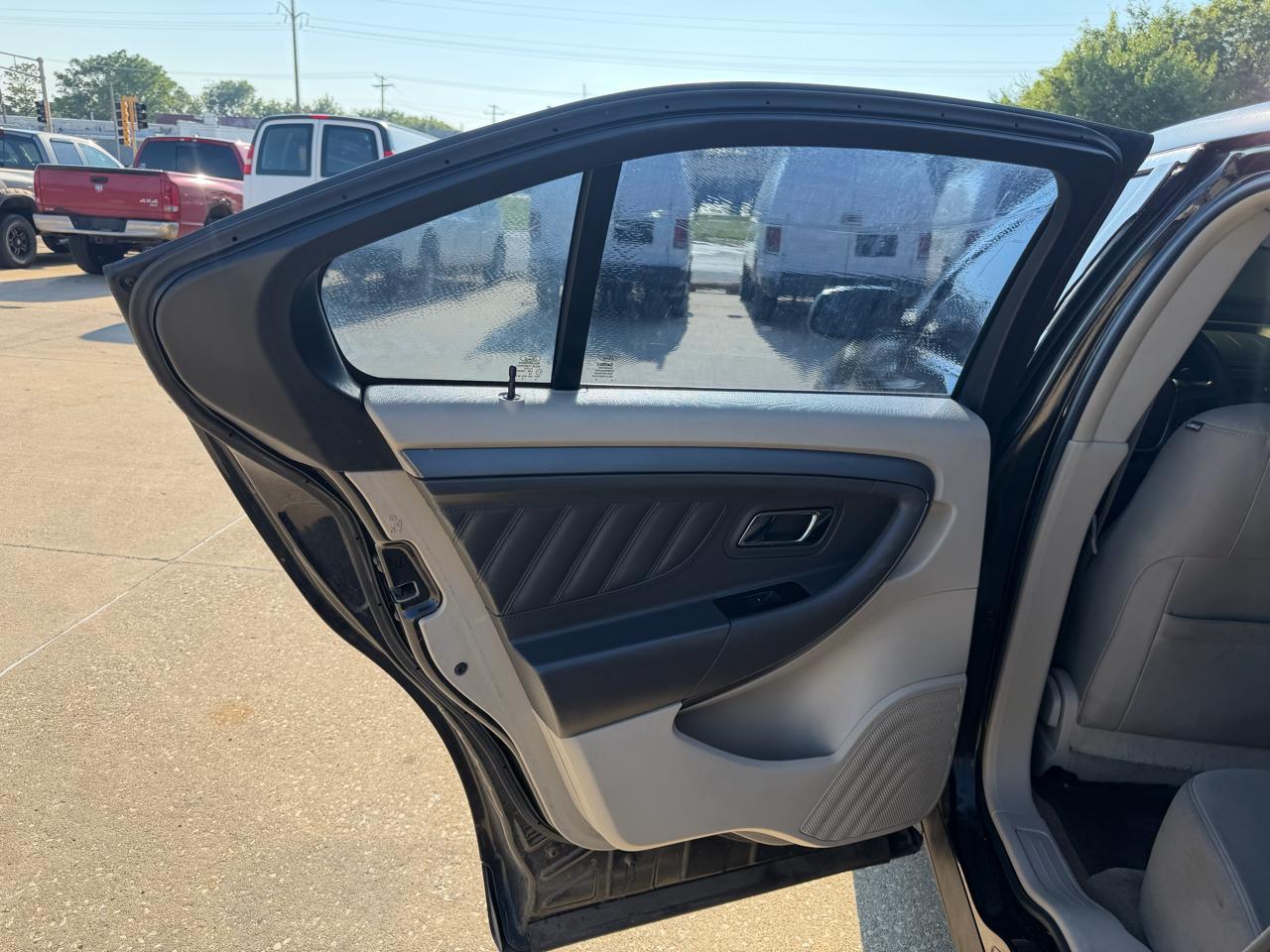 Ford Taurus SEL FWD 2012