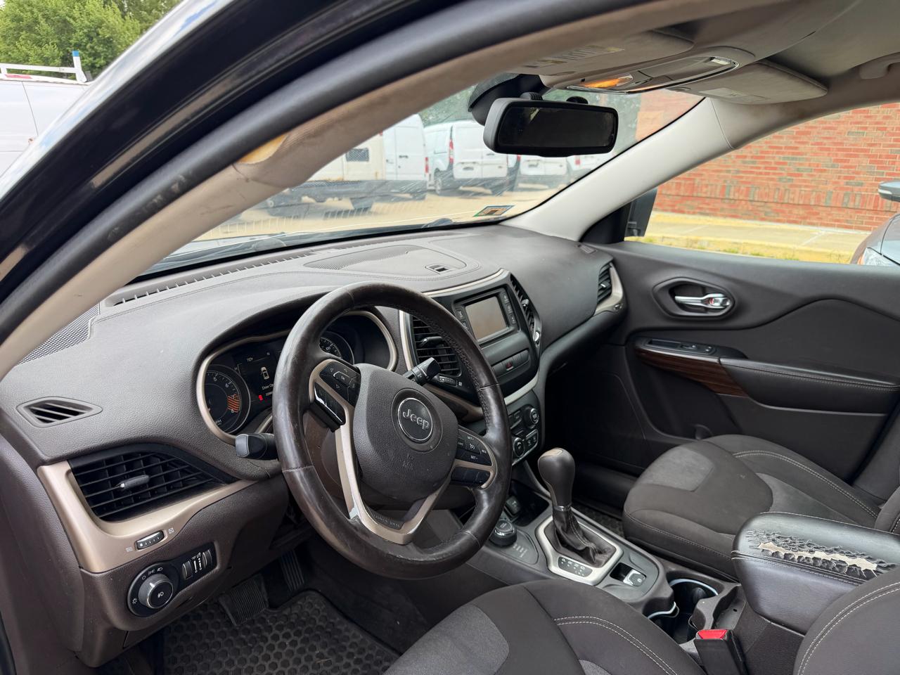 Jeep Cherokee Latitude 4WD 2014