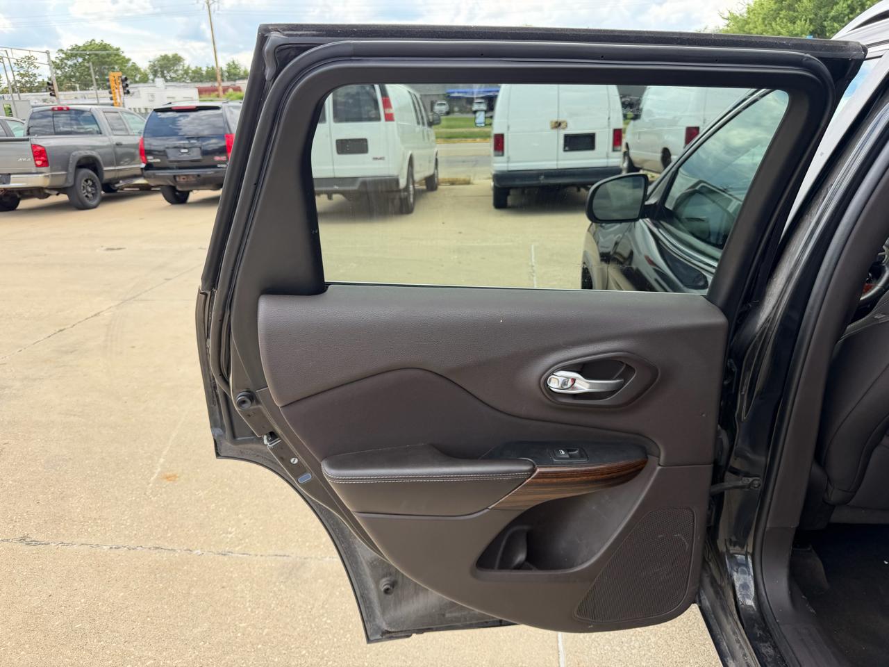 Jeep Cherokee Latitude 4WD 2014