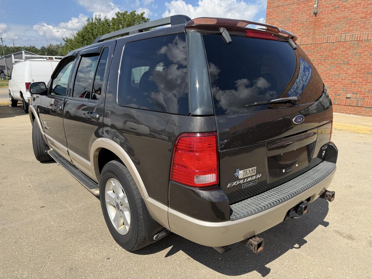 Ford Explorer Eddie Bauer 4.6L 4WD 2005