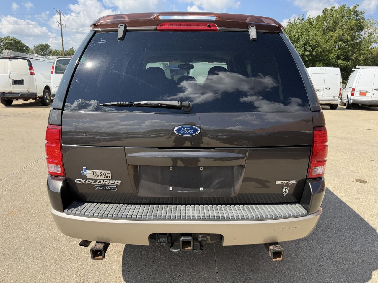 Ford Explorer Eddie Bauer 4.6L 4WD 2005