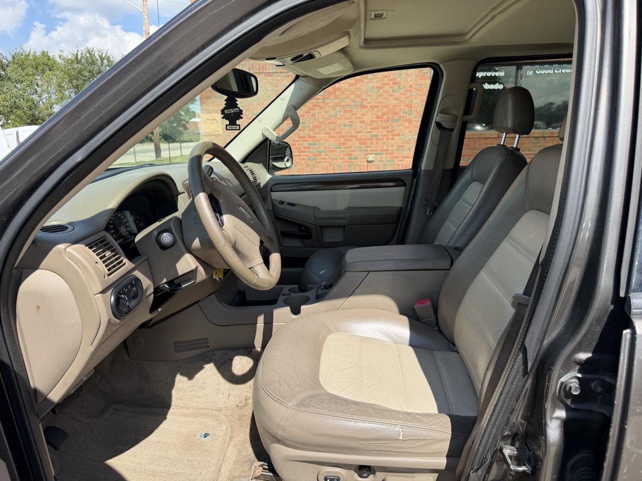 Ford Explorer Eddie Bauer 4.6L 4WD 2005